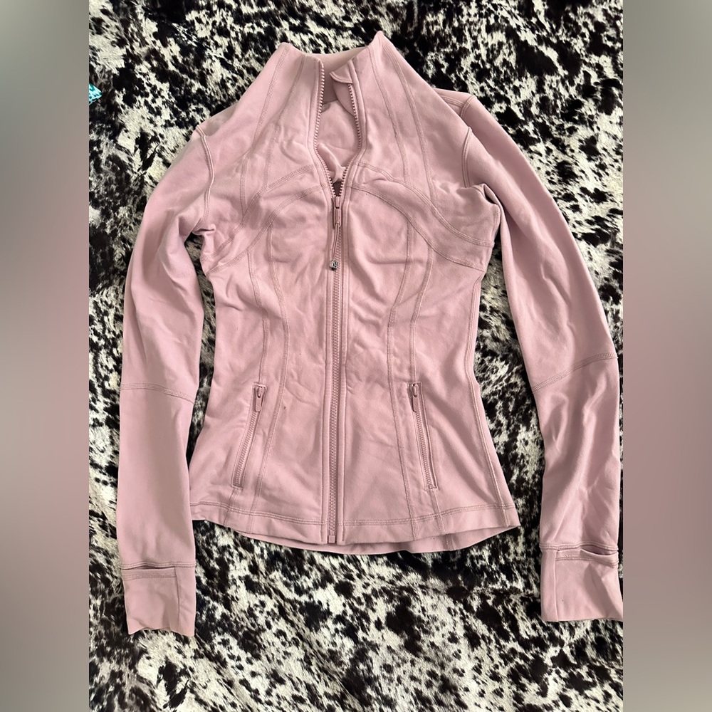 Lululemon pink define jacket!! size 4 🩷